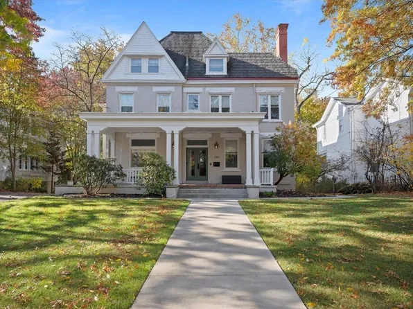 244 Thorn St, Sewickley, PA 15143