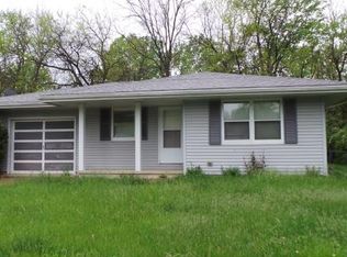 832 Sherwood Pl, Charleston, IL