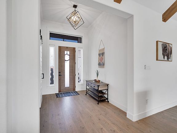5th image of 450 Dove Meadow Trl