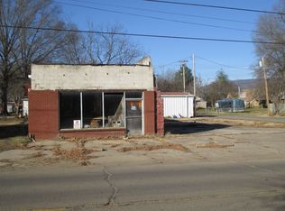 500 S Elm St, Paris, AR 72855