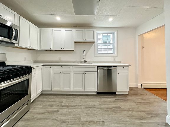 3rd image of 170 Alabama Ave
