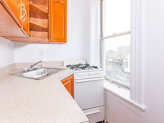 4th image of 1119 Bergen St APT 5A