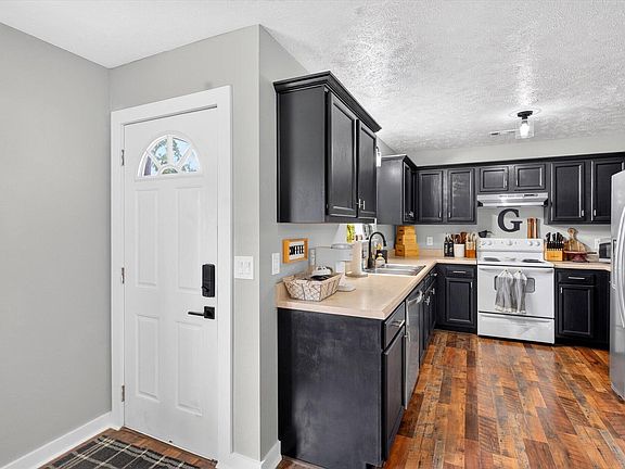 5th image of 610 N Benton Avenue