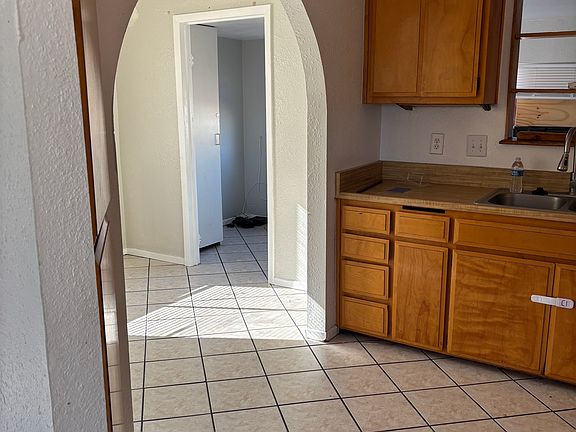 3rd image of 243 1/2 W C St #1/2
