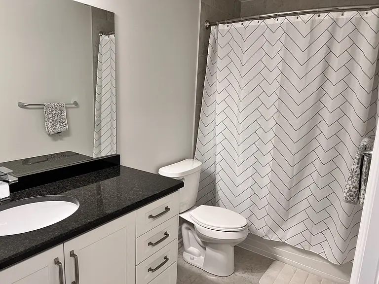 505 Talbot St — Photo 13