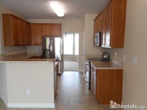 5th image of 1510 Guinness Dr