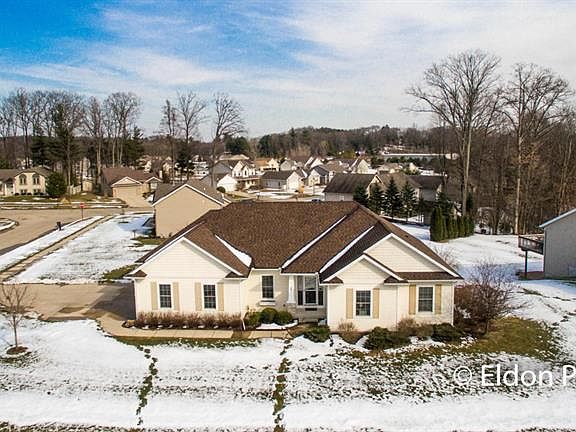 2nd image of 5960 Daybrook Ct NE