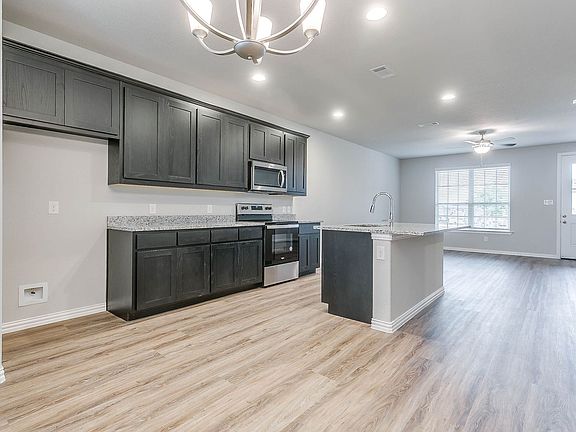 2nd image of 5617 McLanahan Ln