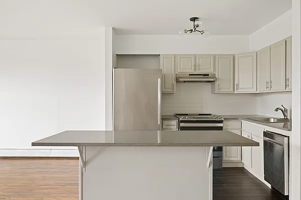 Rented by Compass | media 9