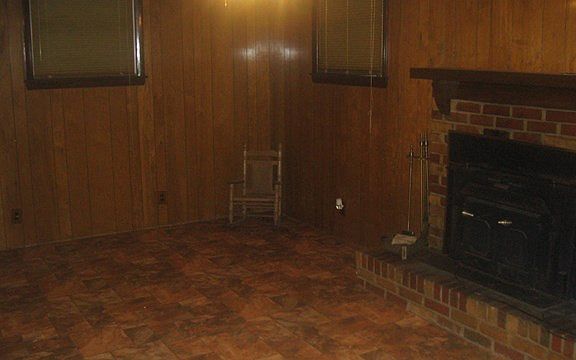 5th image of 619 Mimosa Dr