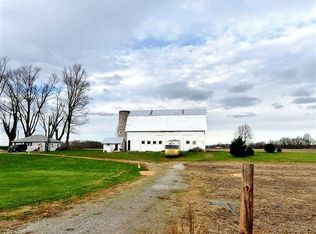 3082 Palmer Rd, Hebron, OH 43025