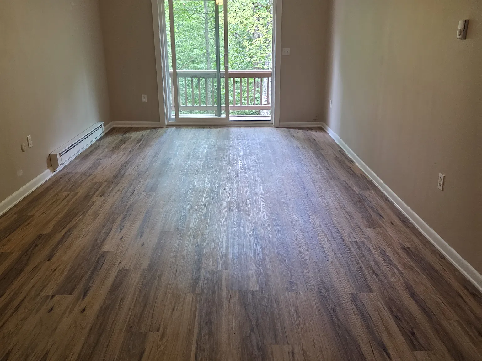 3 bed, 1.5 bath, 1800 sqft, $2,800 — Photo 1