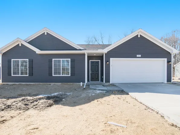 1727 Bluff Ridge Ct, Portage, MI 49002