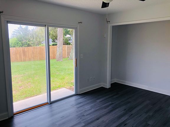 4th image of 705 Bahia Dr