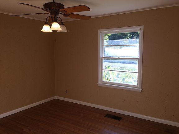 3rd image of 611 S 93rd East Ave