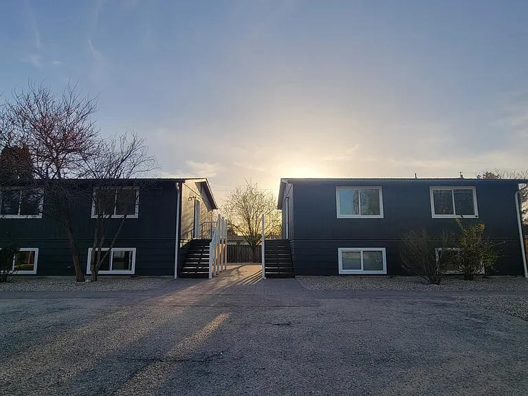 1117 N Adams St — Photo 17