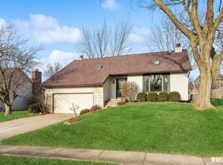 1500 Grapler Ct, Bettendorf, IA 52722