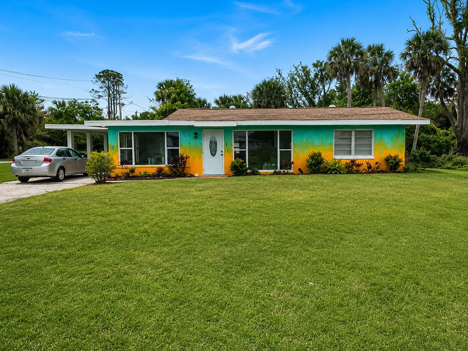 156 Myakka Dr