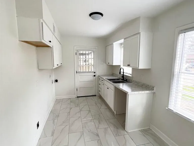 4238 Cherrydale Ave — Photo 4