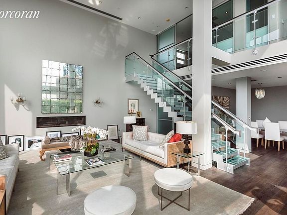 3rd image of 545 W 20th St #A