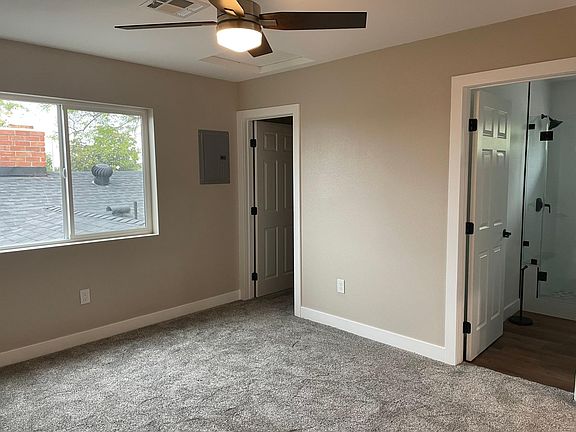5th image of 824 S Dune St #B