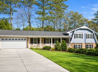 2452 Stonington Rd, Dunwoody, GA 30338