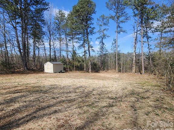 3rd image of 115 Ridge Ave