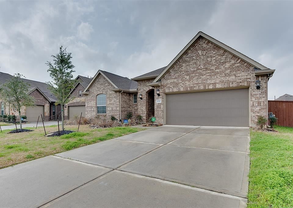 1st image of 4948 Birchwood Bluff Ln