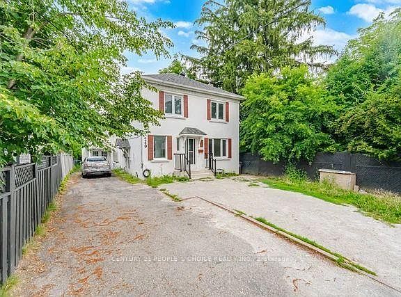 4th image of 249 Burnhamthorpe Rd