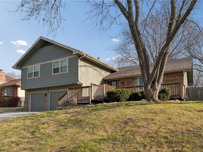 2916 Rimrock Dr, Lawrence, KS, 66047