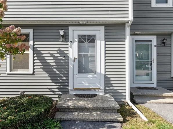 9 Merrimack Meadows Ln Unit 15, Tewksbury, MA 01876