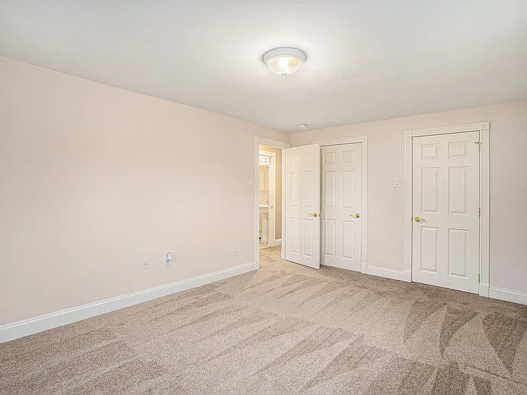 700 Swinehart Rd — Photo 15