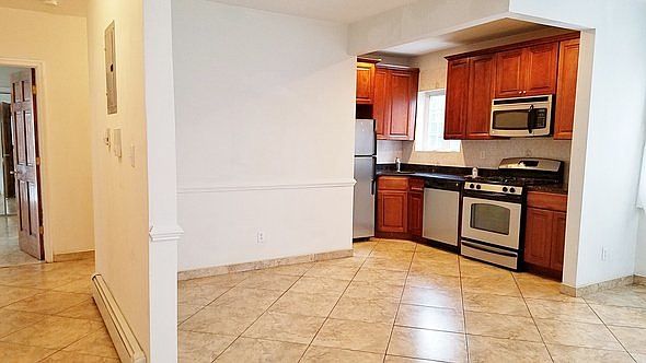 1st image of 10254 47th Ave APT 1