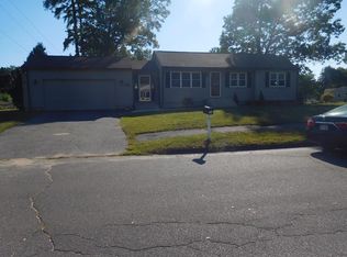 18 Coed Dr, Easthampton, MA 01027
