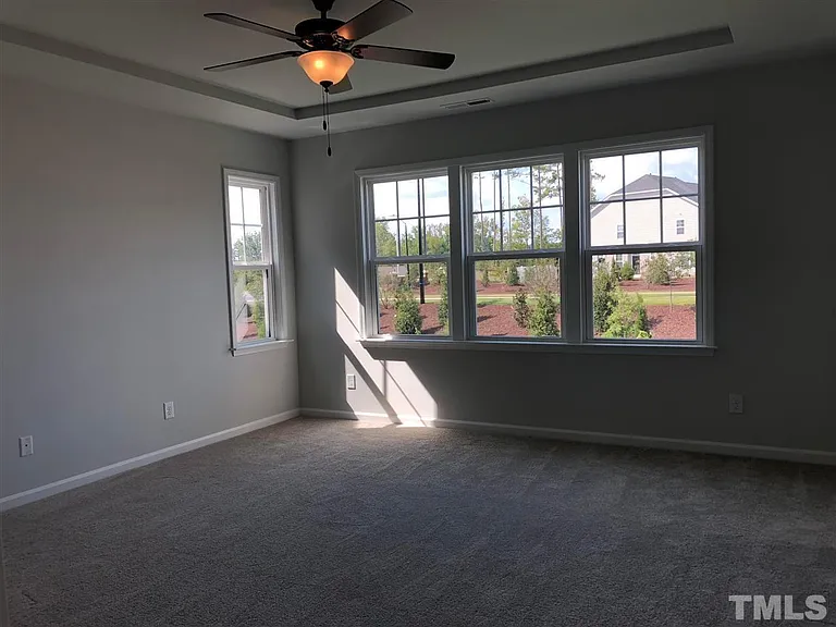1033 Canyon Shadows Ct — Photo 14