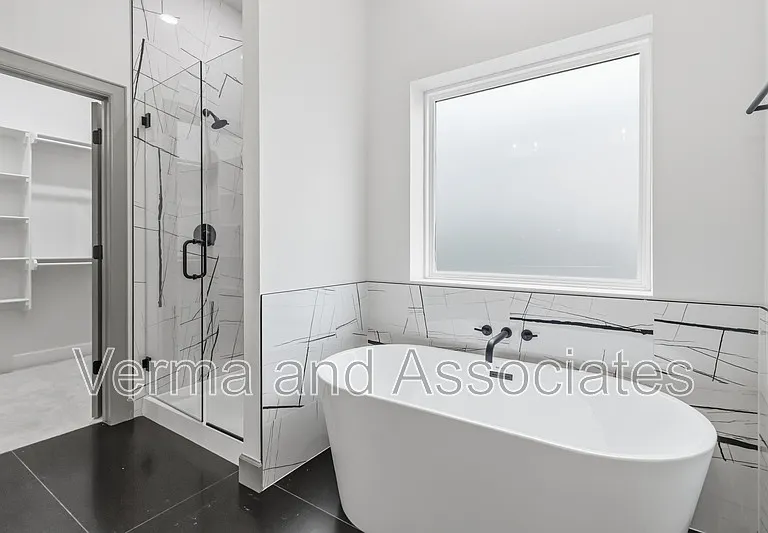 930 Trestle Ln — Photo 23