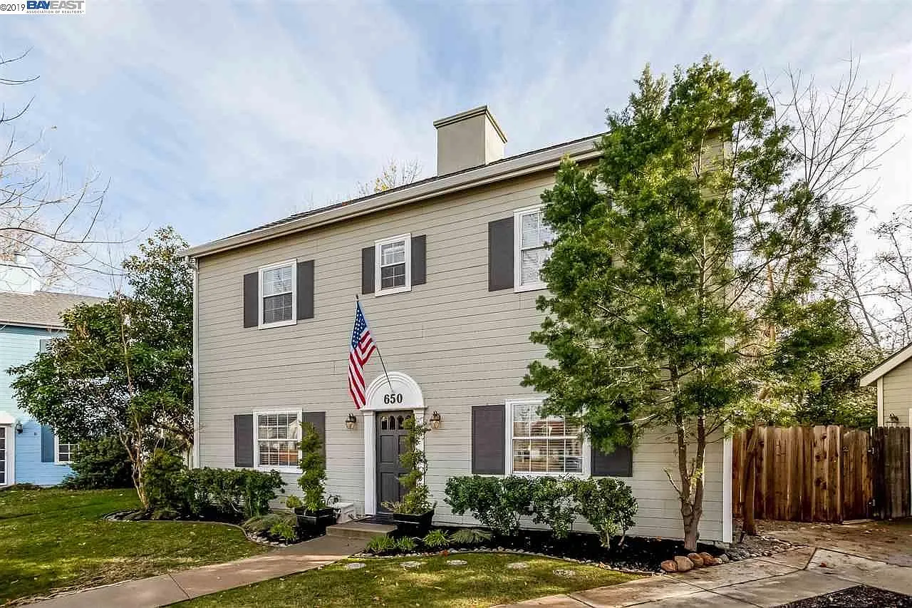 650 Potsgrove Ct photo 1
