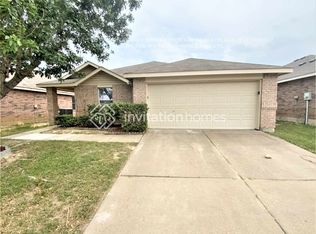 1416 Castle Ridge Rd, Fort Worth, TX 76140