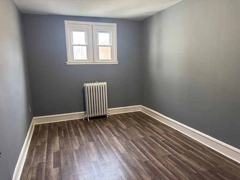 2 Walnut Street — Photo 10