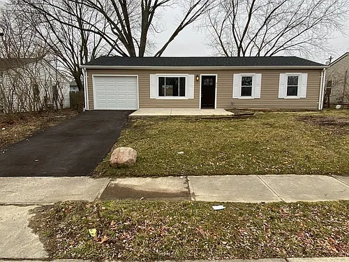 956 Olympia Dr Photo 1