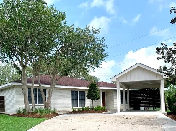 1233 N Prescott Dr, Morgan City, LA 70380