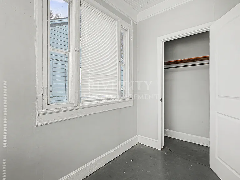 1052 National St — Photo 8