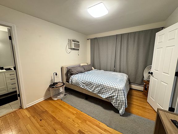 5th image of 6776 N Northwest Hwy #2A