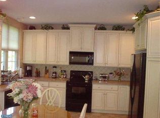 34 Dolmen Ln, Bear, DE 19701