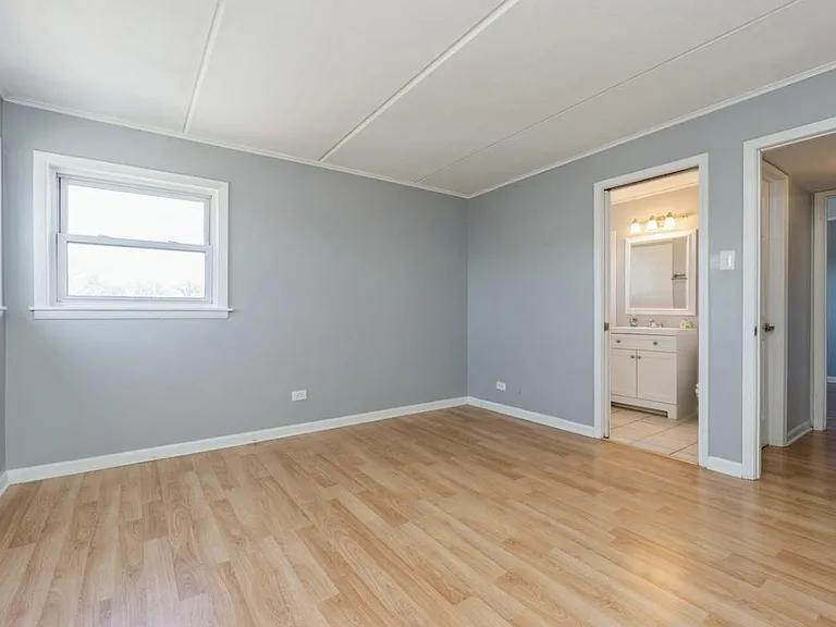 2600 Oakton St #9E — Photo 3