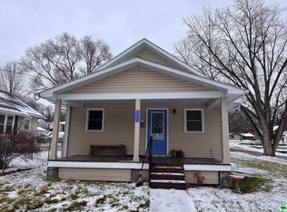 3402 Douglas St, Sioux City, IA 51104