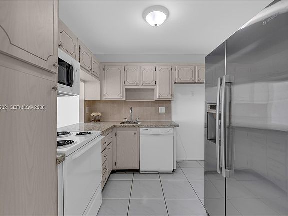 5th image of 1817 S Ocean Dr APT 827