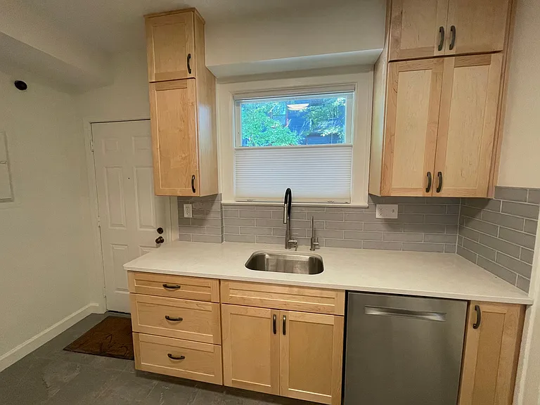 545 S 5th Ave #1 — Photo 9