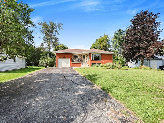 3rd image of 1006 Lebanon Dr