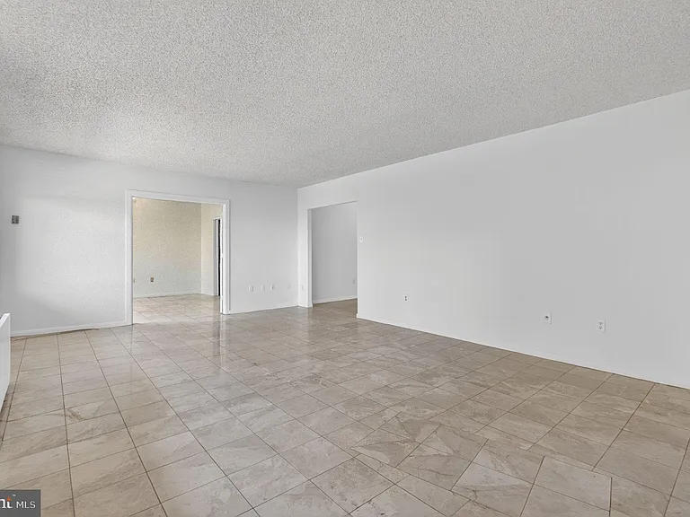 3701 S George Mason Dr #915N — Photo 5